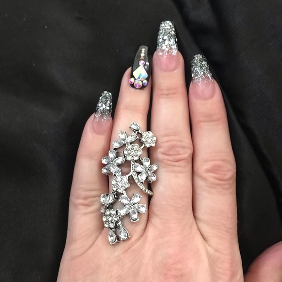 Brand New Fashion adjustable Ring - Picture 1 of 7